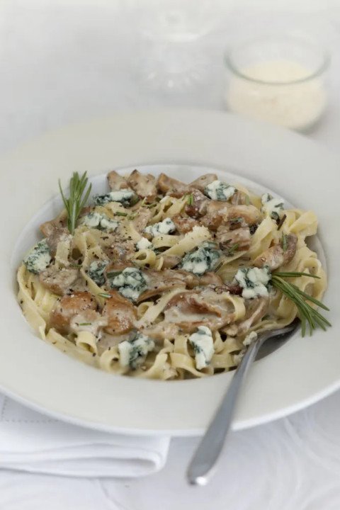 Pâtes aux bolets et au roquefort