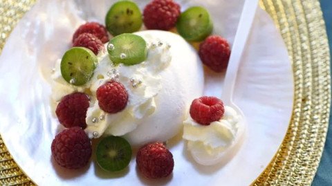 Petite pavlova aux fruits