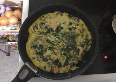 Omelette épinards-saumon fumé