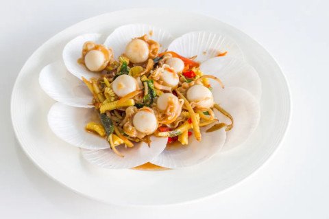 Wok de saint-jacques au curry
