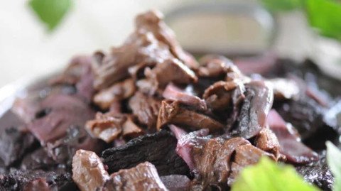 Ragoût de biche sauce chasseur