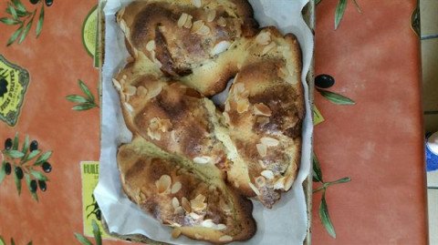 croissant aux amandes parfumés au rhum