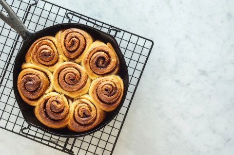 Pizza roulée à la cannelle