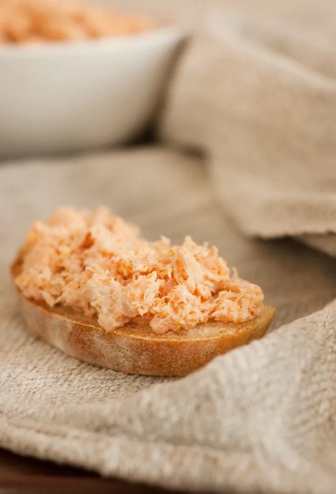 Rillettes de saumon au Chablis