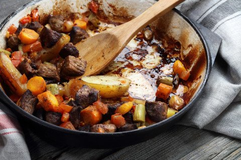 Ragoût d'agneau aux pommes de terre facile
