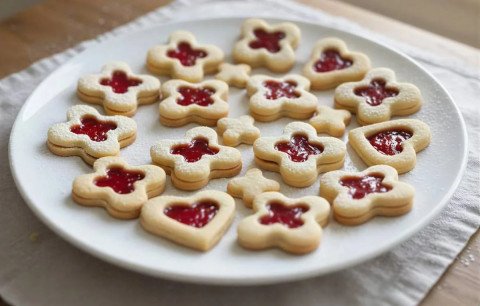 Sablés de Noël coeur vitrail en bonbons