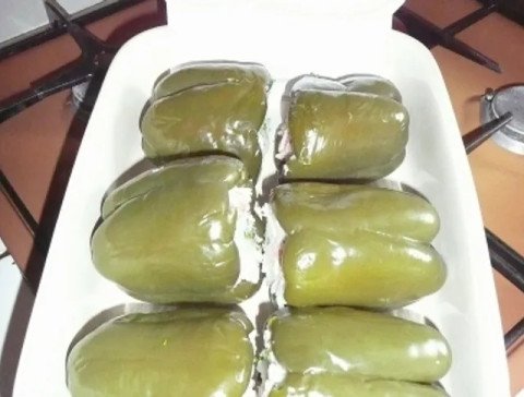 Poivrons farcis aux riz et  lardons