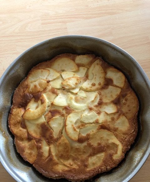 Gâteau aux pommes façon normande