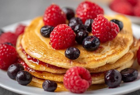 Pancakes aux fruits rouges