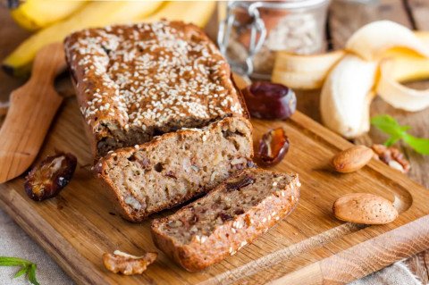 Cake aux dattes et aux amandes