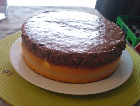 Gâteau mousse chocolat et gelée de poires