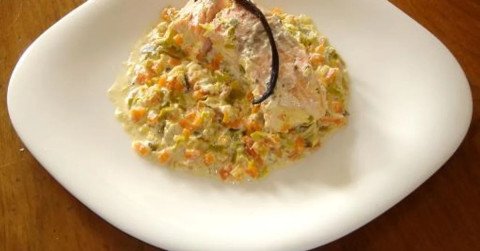 Papillotes de saumon à la vanille et petits légumes