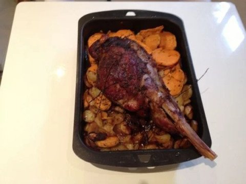Gigot d'agneau aux pommes boulangères