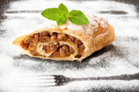 Strudel aux pommes et au miel