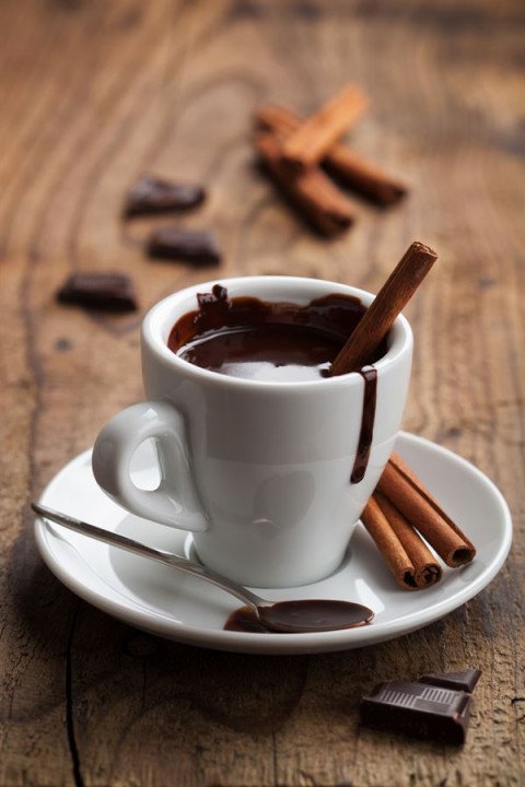 Chocolat chaud à la cannelle