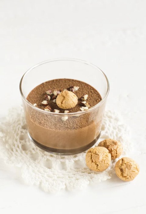 Duo de mousses aux éclats de macarons