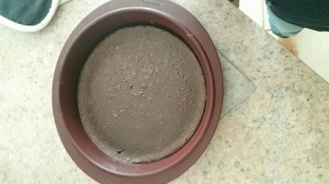 Gâteau au chocolat fondant à l'intérieur au beurre salé