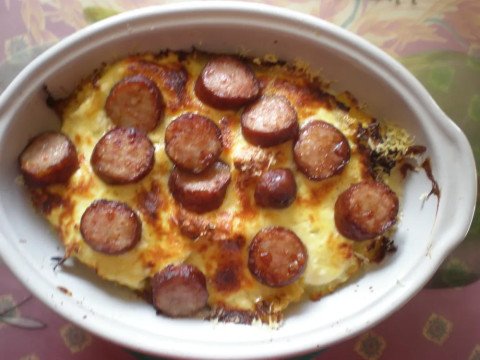 Gratin de chou aux saucisses de Toulouse