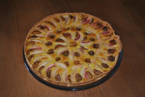 Tarte aux pêches et prunes