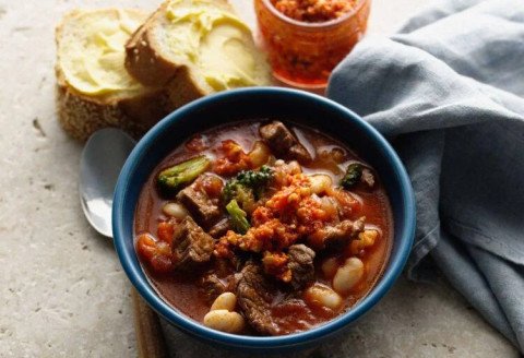 Ragout de bœuf à la tomate