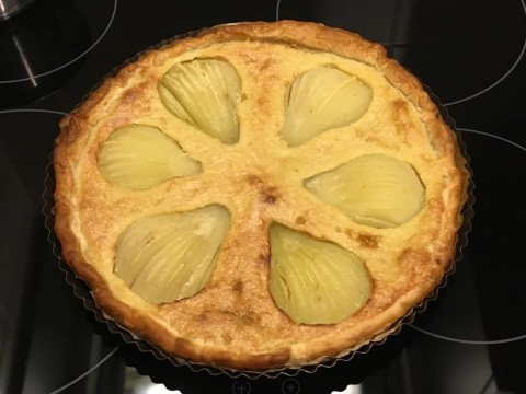 Tarte aux poires et amandes parfumée