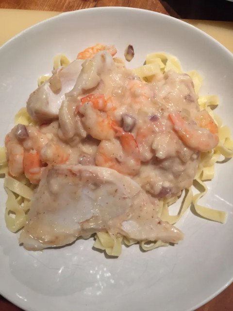 tagliatelles au poisson et scampis