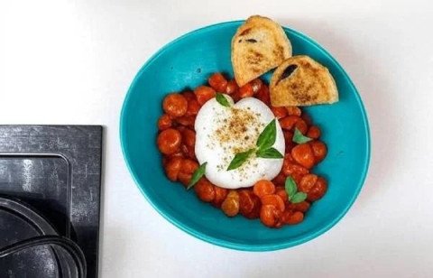 Burrata aux tomates cerise confites