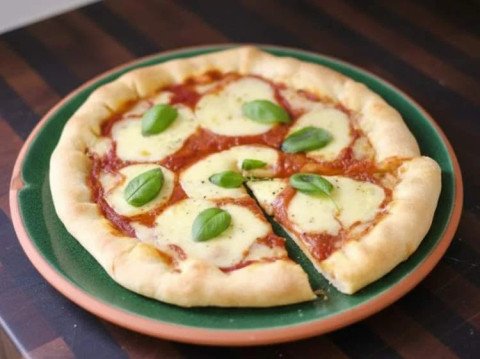 Pâte à pizza épaisse et moelleuse