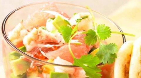 Cocktail d'avocat aux agrumes