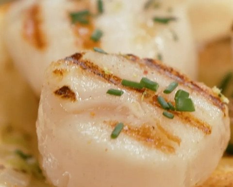 Saint-Jacques grillées aux panais rôtis par Laurent Mariotte