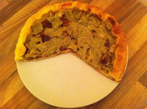 Tarte à la rhubarbe et au pain d'épices aux figues