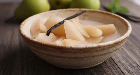 Poire au sirop maison