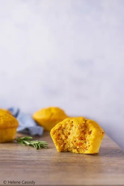 Muffins salés à la courge Butternut et Pesto Rouge