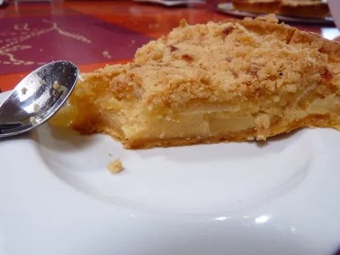 Tarte aux pommes comme un pudding craquant