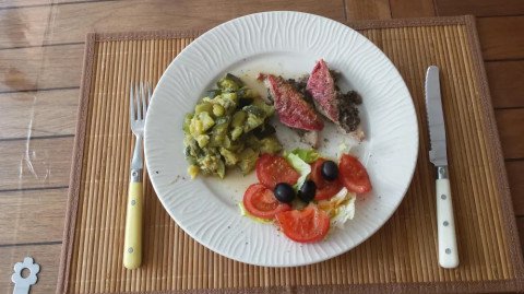 Rougets farcis à l'anchoïade et purée de courgette