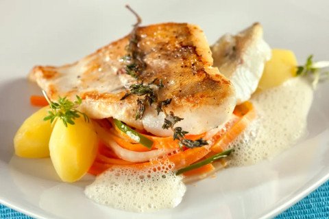 Brochet à la sauce au beurre blanc