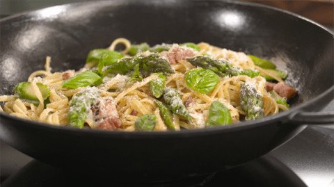Linguine aux asperges vertes par Laurent Mariotte