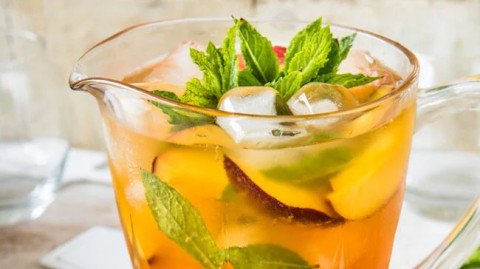 Thé glacé à la nectarine