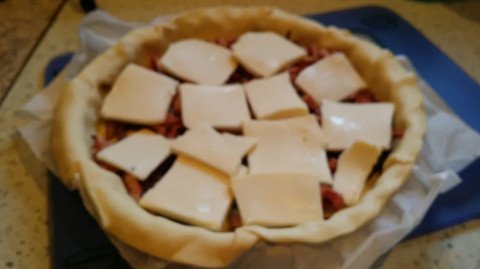 Tarte oignons, lardons, raclette