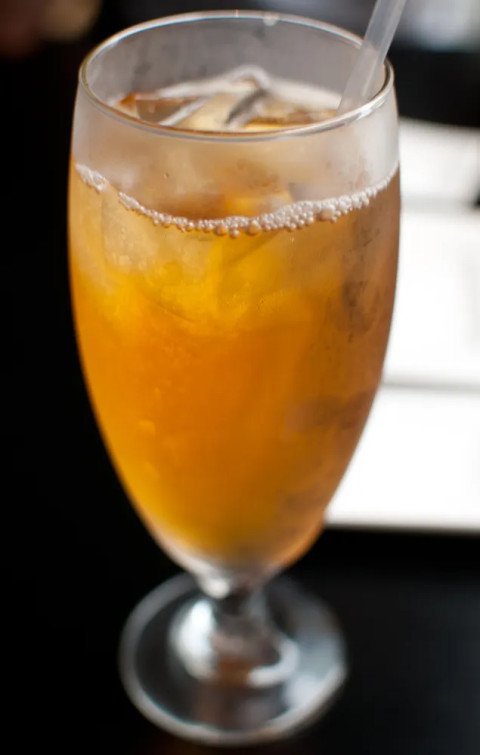 Thé glacé agrumes et menthe