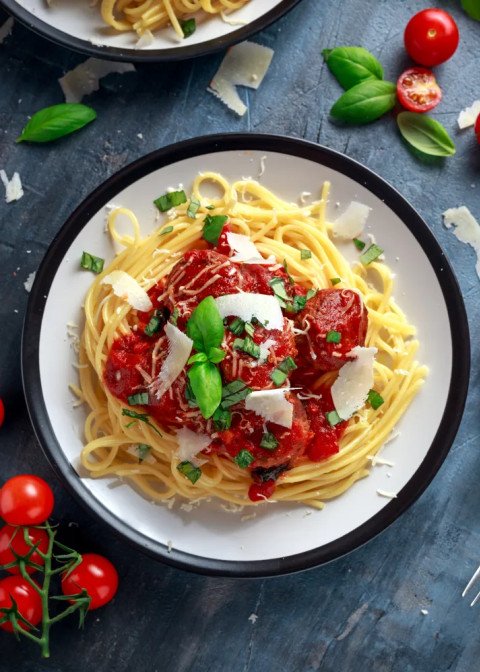 Spaghetti à l'ail et à la tomate