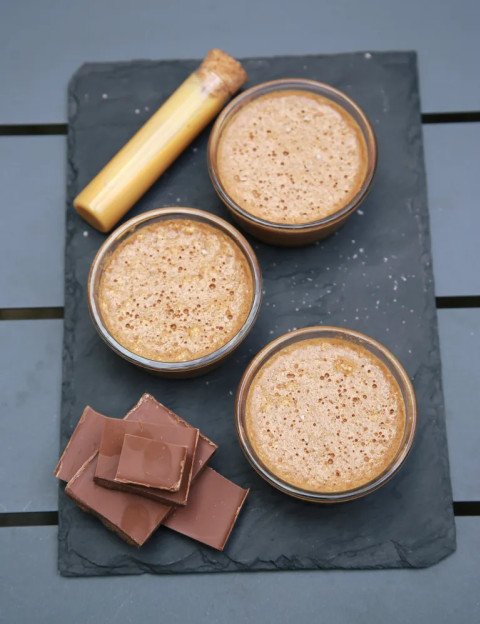 Mousse au chocolat et  caramel au beurre salé