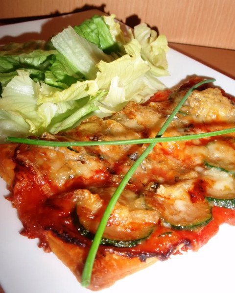 Tartelette tomate, courgette & gorgonzola