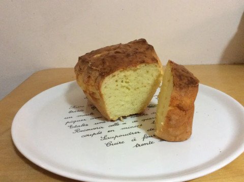 Soufflé au fromage et lardons