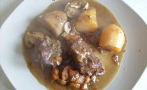 Le véritable ragoût de porc à lancienne