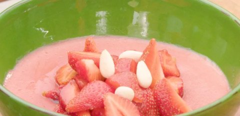 Panna Cotta de fraises-amandes par Laurent Mariotte