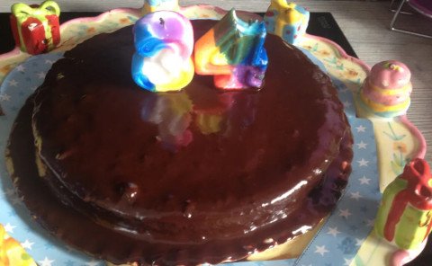 Gâteau crème de marrons (et glaçage au chocolat noir)