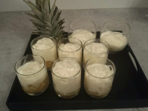 Verrine légère, espuma fromage blanc ananas