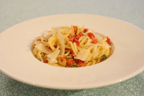 Spaghetti à la flovar (thon et poivrons)