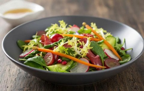 Salade de primeurs au bresaola